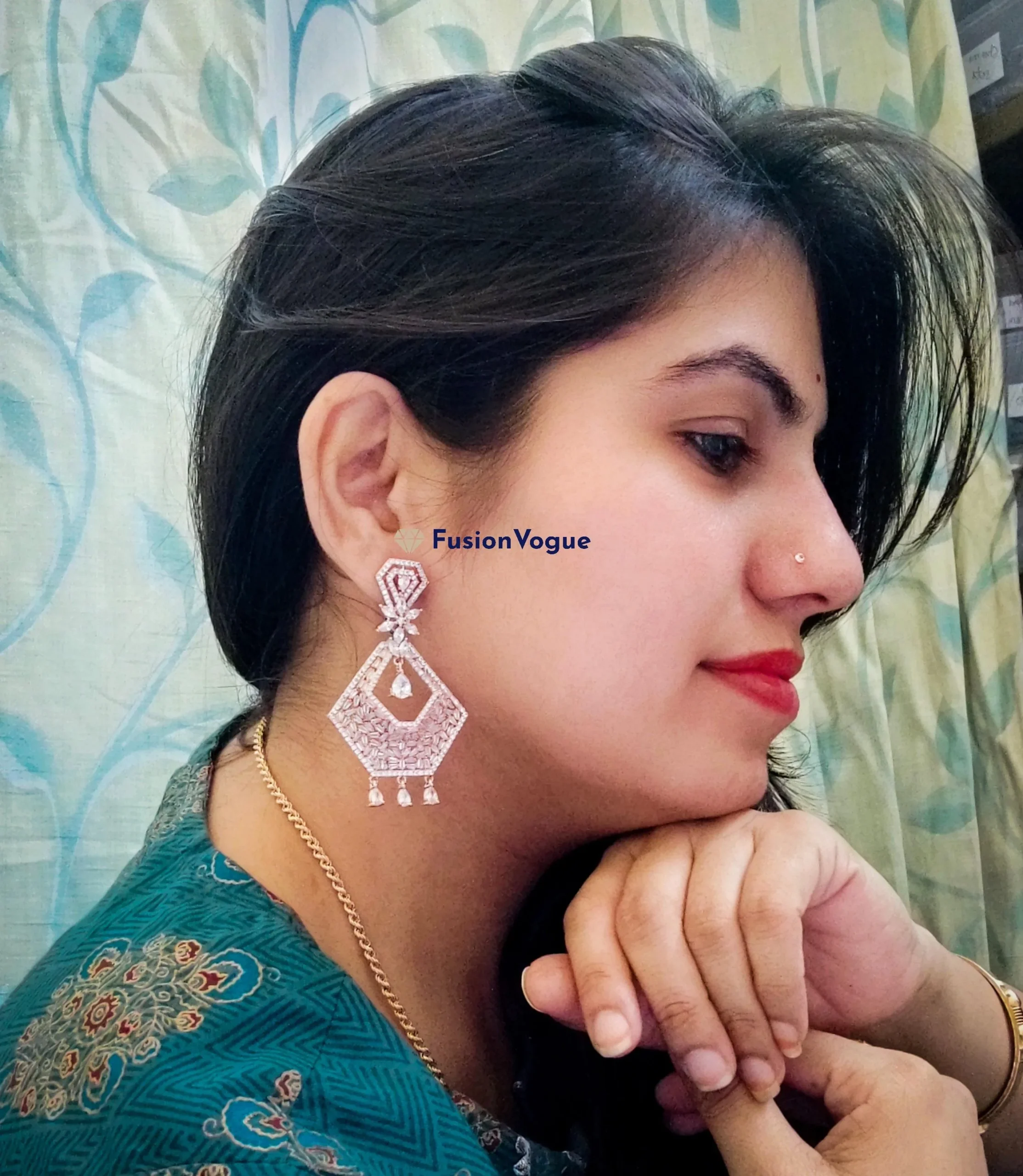 5 Stunning Earrings for Durga Puja That Will Make You Stand Out - The  Caratlane